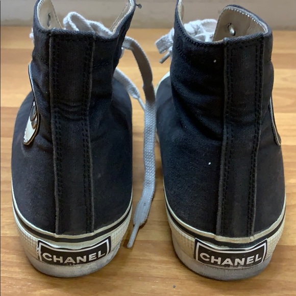 Chanel shoes size 5 - Picture 2 of 6